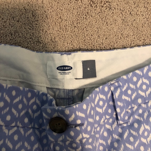 Old Navy lilac patterned shorts - Picture 2 of 3